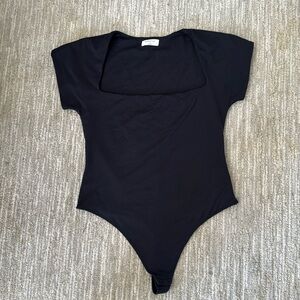 Aritzia Babaton Black XL Body Suit - Square neck short sleeve